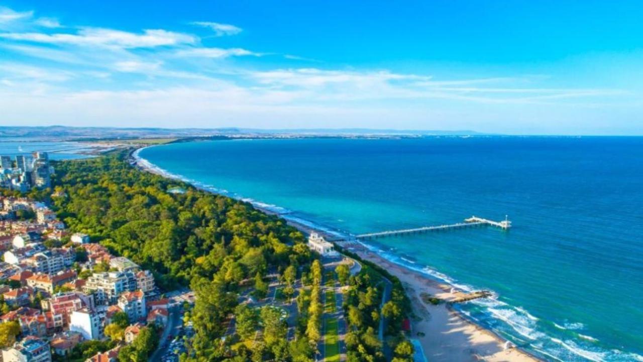 Great Apartment Near The Sea,Central Place! Burgas Stad Buitenkant foto