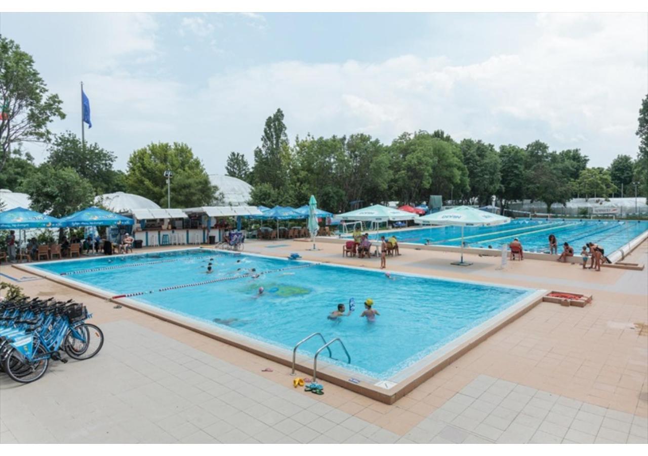 Great Apartment Near The Sea,Central Place! Burgas Stad Buitenkant foto